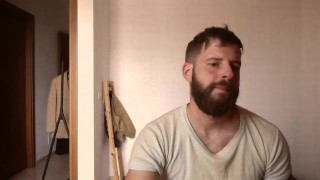 Hot straight bearded guy wank his cock and shows muscles